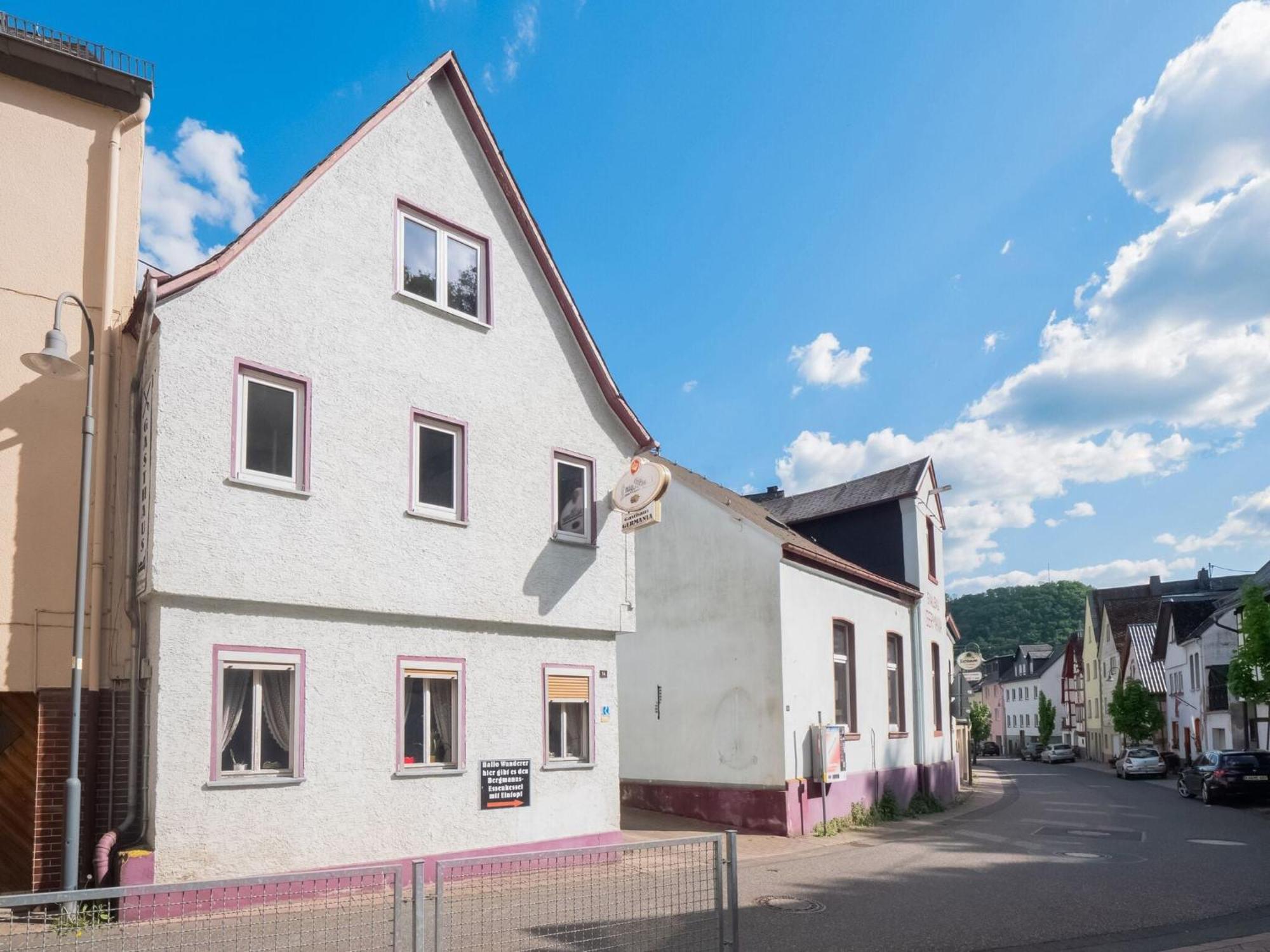 Cosy Holiday Home In Sankt Goarshausen With Barbecue エクステリア 写真