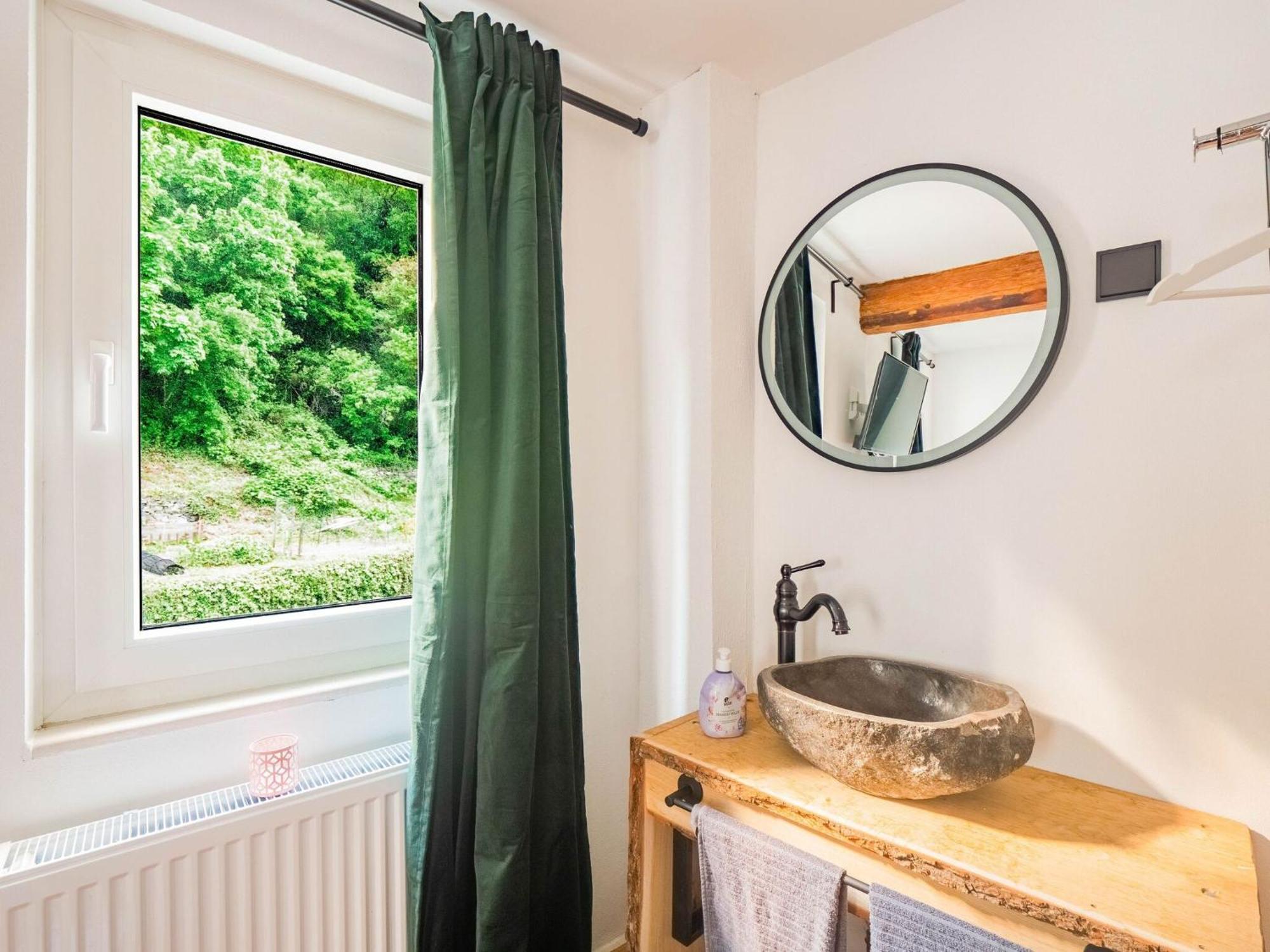 Cosy Holiday Home In Sankt Goarshausen With Barbecue エクステリア 写真